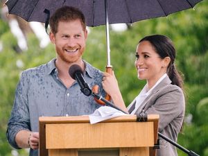 10 Pasangan Selebriti yang Buktikan Perbedaan Itu Indah