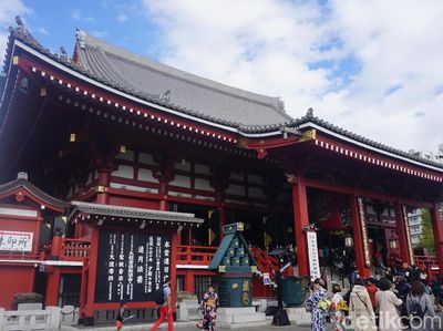 Rekomendasi Wisata di Tokyo: Kuil Sensoji dan Sekitarnya