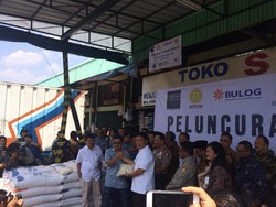 Harga Beras Naik, Bulog Gelar Operasi Pasar di Cipinang