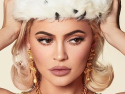 Kylie Jenner Dituduh Melebihkan Kekayaan, Gelar Miliardernya Dicabut Forbes
