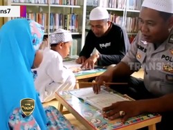 Cuma di Sini, Pos Polisi Terapung Plus Tempat Mengaji