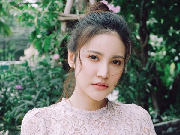 Potret Model Thailand Viral karena Berseragam PNS, Cantiknya Paripurna