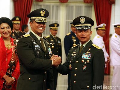 Senyum Andika Perkasa Usai Dilantik Jadi KSAD
