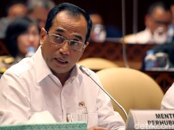 Soal Motor Masuk Tol, Menhub: Belum Urgent