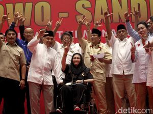 Singgung Anak Sukarno-Soeharto Satu Koalisi, Prabowo: Gue Capresnya Singgung Anak Sukarno-Soeharto Satu Koalisi, Prabowo: Gue Capresnya