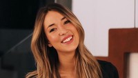 Sementara si cantik berambut pirang ini adalah Alice Campello, istri dari striker Chelsea, Alvaro Morata. (Foto: Instagram @alicecampello)