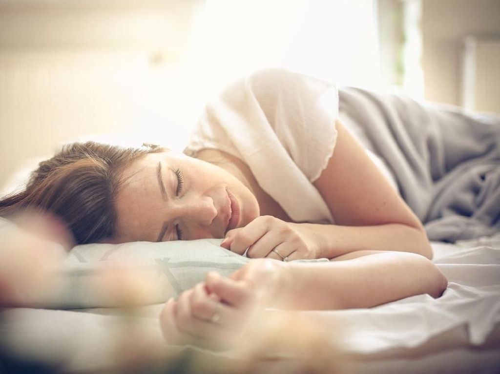 5 Tips Membiasakan Diri Bangun Pagi 5 Tips Membiasakan Diri Bangun Pagi