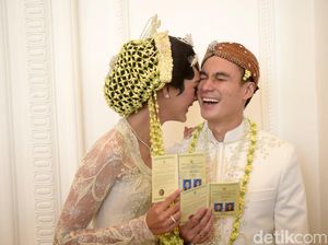Dinikahi Baim Wong, Paula Verhoeven Cantik Bergaun Modest Saat Resepsi Dinikahi Baim Wong, Paula Verhoeven Cantik Bergaun Modest Saat Resepsi