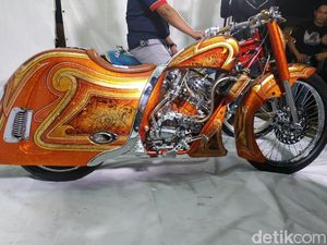 Motor Ini Bergaya Bak Sinden