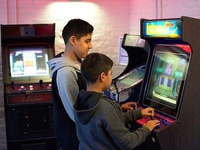 Foto: Pacar Kamu Anak Gamer? Bawa ke Tempat Ini Deh