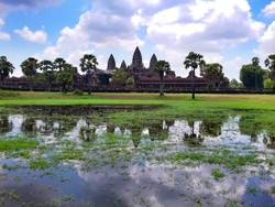 Berpetualang ala Tomb Raider di Kamboja