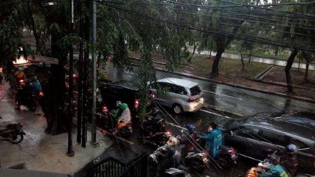 Lalu lintas tersendat