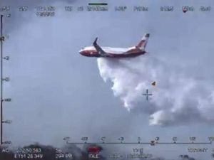 Pertama di Dunia Pesawat Boeing 737 Digunakan Perangi Kebakaran Semak