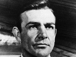 Sederet Koleksi Buku dan Poster Film James Bond Edisi Awal