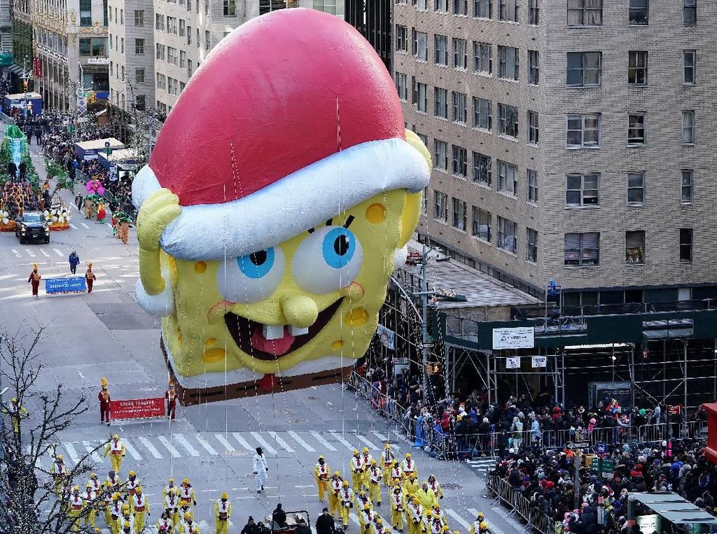 Gemas! Spongebob Hingga Pikachu Ramaikan Parade Thanksgiving di AS