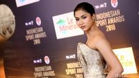Deretan Artis dan Atlet di Gold Carpet Indonesian Sport Awards 2018