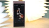Penampilan Ponsel Lipat Samsung Seharga Rp 40 Juta