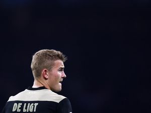 Agen Cillessen Sudah Bawa De Jong ke Barca, Selanjutnya De Ligt? Agen Cillessen Sudah Bawa De Jong ke Barca, Selanjutnya De Ligt?