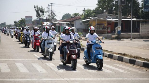 Penggemar Vespa Kumpul di Serang Rayakan 50 Tahun Primavera