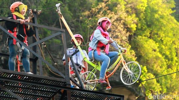Foto: Ada yang Baru dan Menantang di Rammang-Rammang Nih!