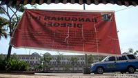 Potret Segel Pulau D yang Batal Dibuka Hari Ini