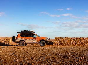 Menaklukkan Gurun Sahara dengan Mobil Nissan
