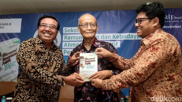 Merawat Kewarasan Publik Melalui Buku Terbaru Buya Maarif