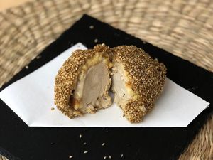 Serba Wijen! Kafe Ini Punya Es Krim Cup Terbuat dari 9.000 Wijen