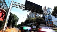 Duh! Videotron Penunjuk Lalin Dicorat-coret Tangan Jail