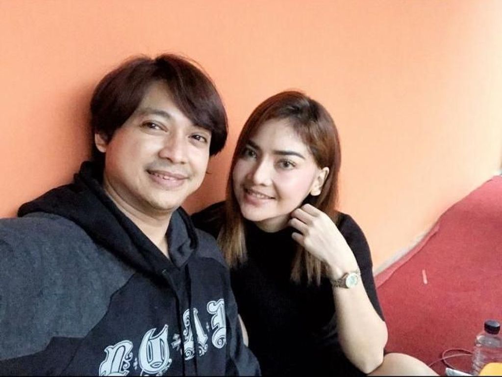 Belasan Tahun Nikah, Shamila Cerita Suaminya Gatel ke Irma Darmawangsa Belasan Tahun Nikah, Shamila Cerita Suaminya Gatel ke Irma Darmawangsa