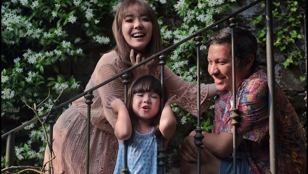 Gading Marten-Gisella Anastasia
