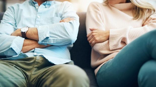 Suamiku Tukang Selingkuh, Cerai Seminggu Sudah Bawa Wanita Lain