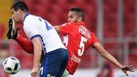 Derby Moscow antara Dinamo vs Spartak juga menjadi salah satu laga panas di dunia. Kedua klub di Rusia itu punya basis suporter yang cukup fanatik. (Foto: Epsilon/Getty Images)