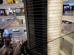 Lift Mati Bikin Pengunjung Terjebak, Ini Penjelasan Manajemen Sency