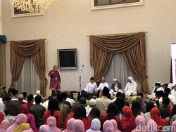 Di Palembang, Jokowi Hadiri Silaturahmi Orang Terkaya di Sumsel