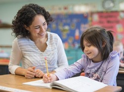 Lirik Hymne Guru, Pencipta, dan Sejarah Unik Lagunya