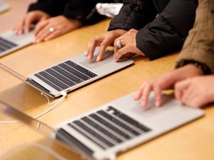 Apple Berencana Singkirkan Butterfly Keyboard Apple Berencana Singkirkan Butterfly Keyboard