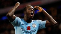 Pep Guardiola memecahkan rekor transfer untuk bek ketika merekrut Benjamin Mendy dari Monaco pada 2017 senilai 51,75 juta pound (Rp 969 miliar). Foto: Darren Staples/Reuters