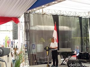 Wakapolri hingga Anies Hadiri Peluncuran Tilang Elektronik Wakapolri hingga Anies Hadiri Peluncuran Tilang Elektronik
