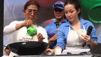 Peringati Hari Ikan Nasional, Begini Momen Susi Masak di GBK