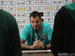 Simon McMenemy Berencana Rekrut Pelatih Striker Timnas