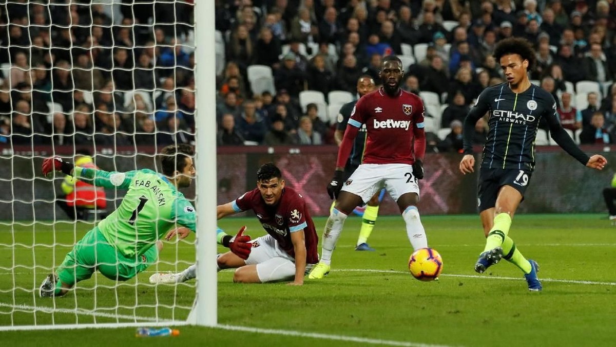 Manchester City menang 4-0 atas West Ham United dalam lanjutan Liga Inggris (Foto: David Klein/Reuters)