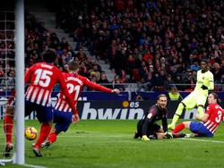 Dembele mencetak gol penyama di menit ke-90 untuk memastikan kedua tim berbagi angka. REUTERS/Paul Hanna.