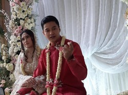 Angbeen Banyak Bicara, Adly Fairuz Kok Diam Aja?