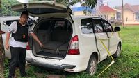 Foto: Bercak Darah di Mobil Dufi Korban Pembunuhan Sadis