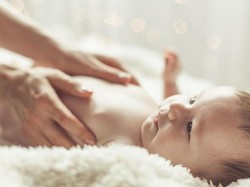 Perhatikan Kebersihan Kulit di Area Lipatan Tubuh Bayi Ya, Bun