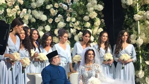Viral Raja Malaysia Menikahi Ratu Kecantikan Rusia yang Lebih Muda 24 Tahun