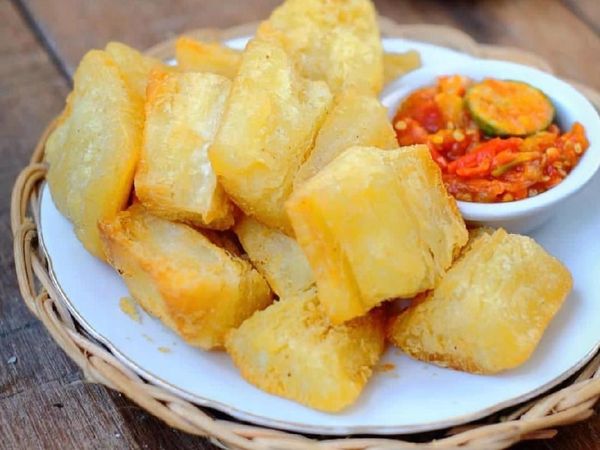 Awali Minggu Pagi dengan Sarapan Singkong Renyah Plus Kopi Susu