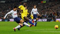 Duel antara Tottenham dan Chelsea di Stadion Wembley, Minggu (25/11) dini hari WIB, memanaskan pekan ke-13 Premier League usai jeda internasional. Foto: Phil Noble/Reuters
