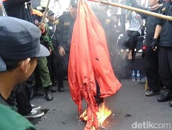Parade Tauhid di Solo Bakar Bendera Palu Arit, Ini Alasan Panitia